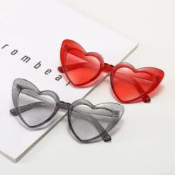 DONTODENT Lunettes De Soleil Coeur Pour Femmes Sans Monture Fine Monture En Métal En Forme De Coeur Lunettes De Soleil Paillettes Rouges Lunettes De Soleil 6,5 X 3,5 X 2,5 Pouces -Promos Protection des yeux : lunettes et masque Magasin 61298271 3