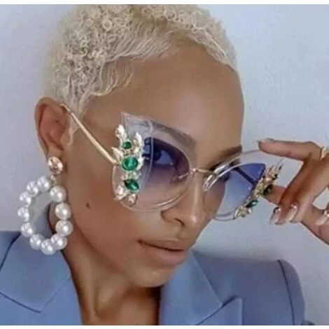 LUCKY-88 Lunettes De Soleil œil De Chat Vintage élégantes Avec Cadre Incrusté De Diamants Noir Et Gris Brillant 2 LUCKY-88 Lunettes De Soleil œil De Chat Vintage élégantes Avec Cadre Incrusté De Diamants Noir Et Gris Brillant – Image 2