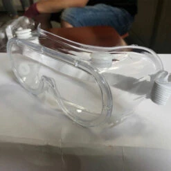 YOOUYIDA Lunette De Protection Travail Parfaitement Ajustées | Lunettes De Protection Anti-poussière Avec Ajustement Universel | Surlunettes De Protection | Oculaire Résistant Aux Rayures, Antibuée -Promos Protection des yeux : lunettes et masque Magasin 67467272 4